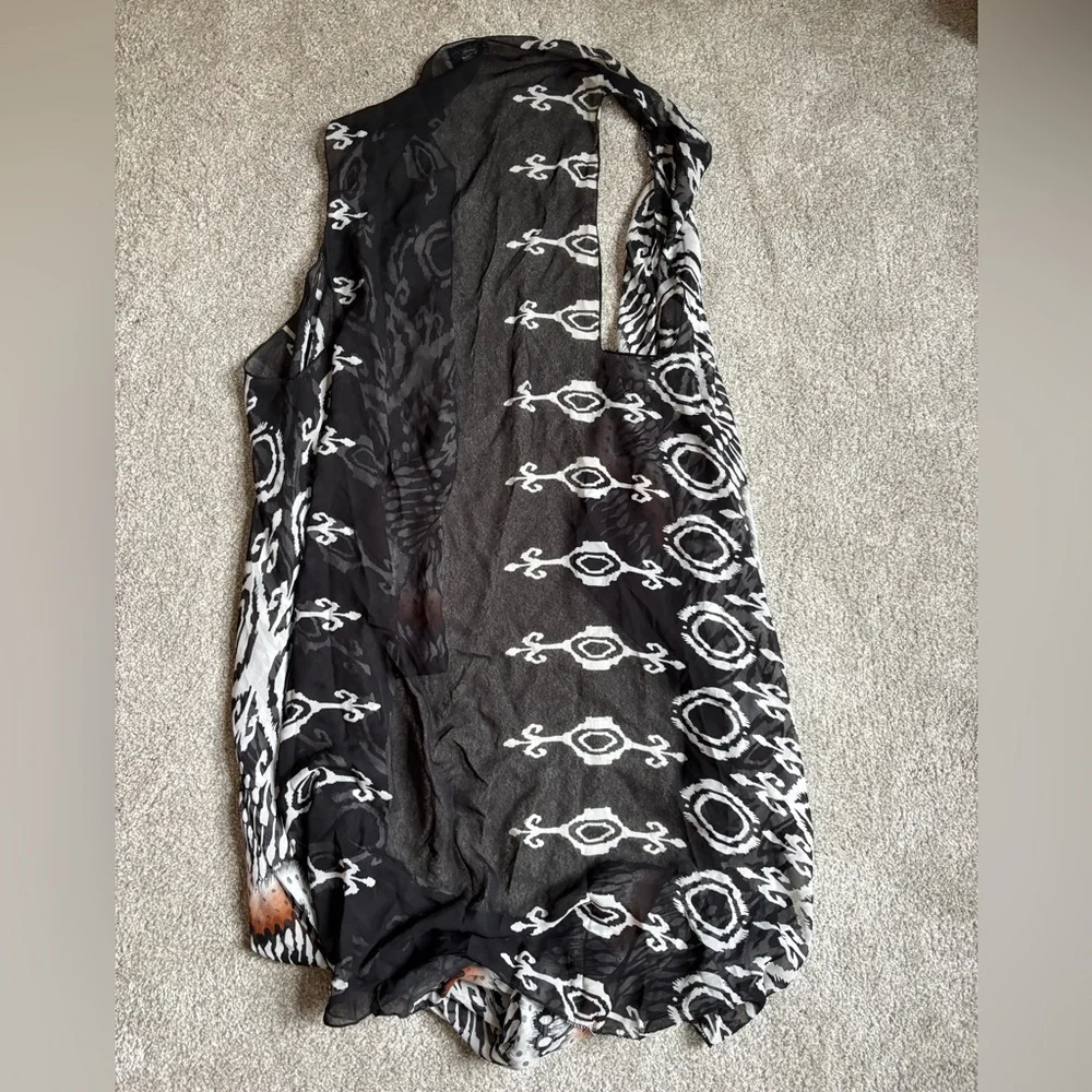 Patterned Shawl - Picture 6 of 7